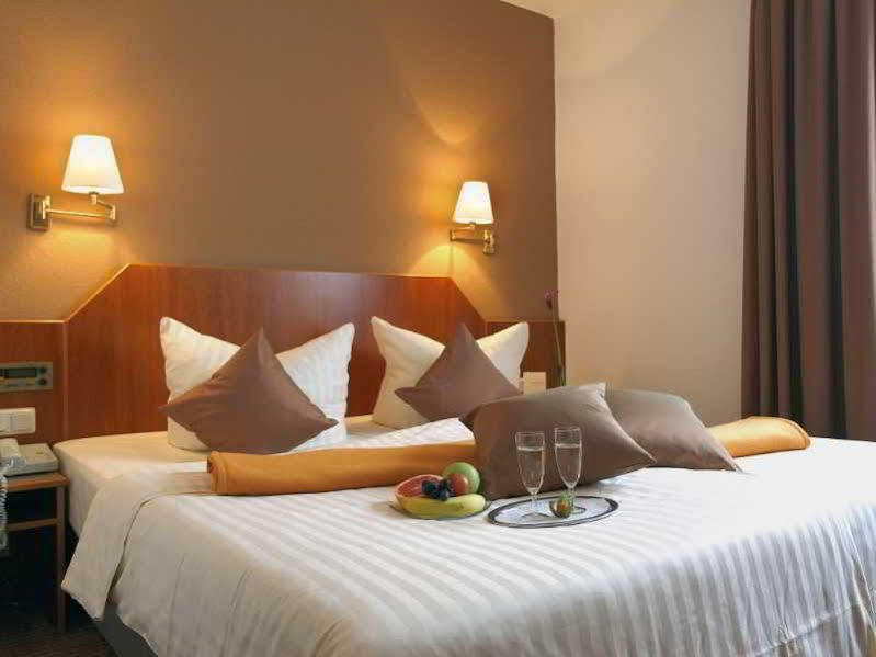 Kleefelder Hof Hotel Hannover Eksteriør billede